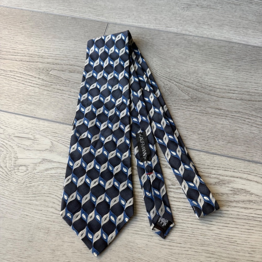 Vintage Zylos Silk Tie George Machado Geometric Kaufmann's | Navy | 4"W 56"L